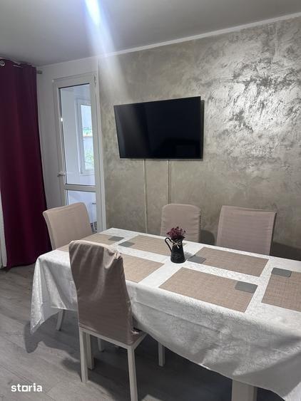 Apartament cu 4 camere decomandat, mobilat în Titan