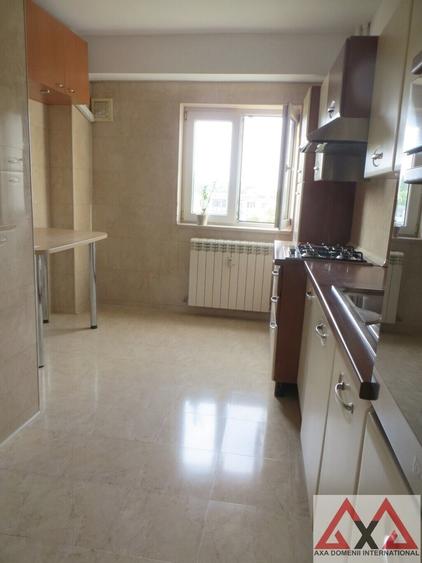Apartament cu 2 camere decomandat în Brâncoveanu