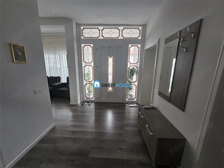 Casă cu 5 camere cu Teren 1600 Mp în Șinca