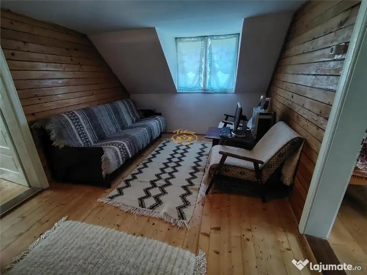 Casă cu 4 camere cu Teren 327 Mp în Central