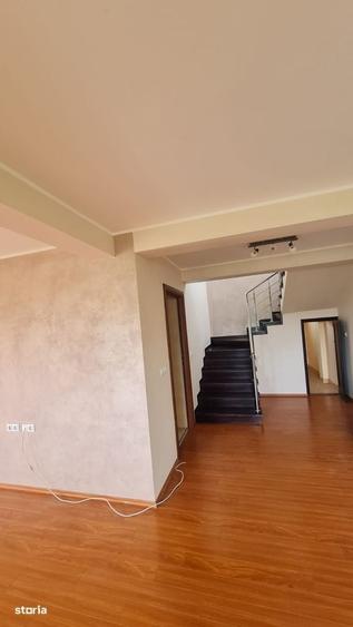 Casă cu 4 camere în Sfântu Ilie