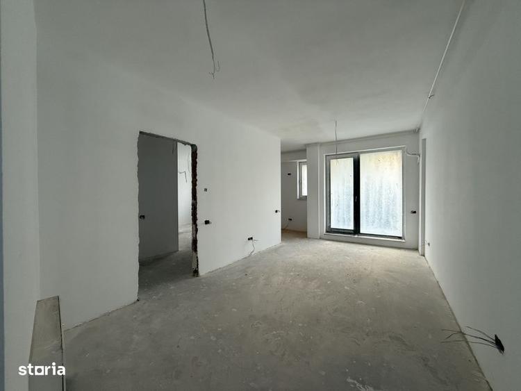 Centrul Capitalei, apartament cu 2 bai, etaj superior ! - 1