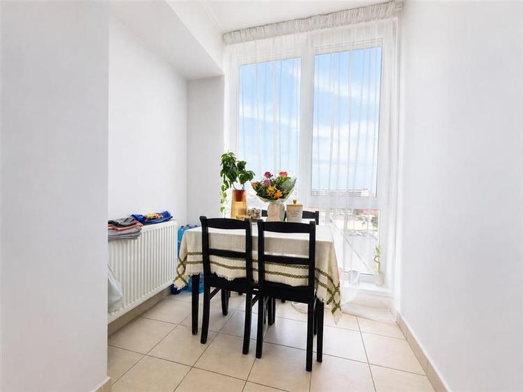 Apartament cu 2 camere decomandat în Iosia