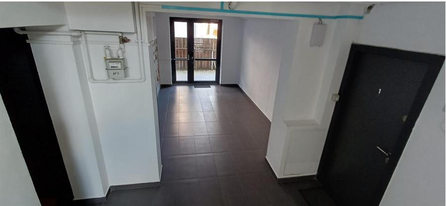 Apartament cu 3 camere decomandat, mobilat în Florilor