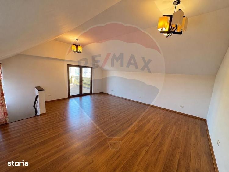 Casă cu 4 camere în Corlătești