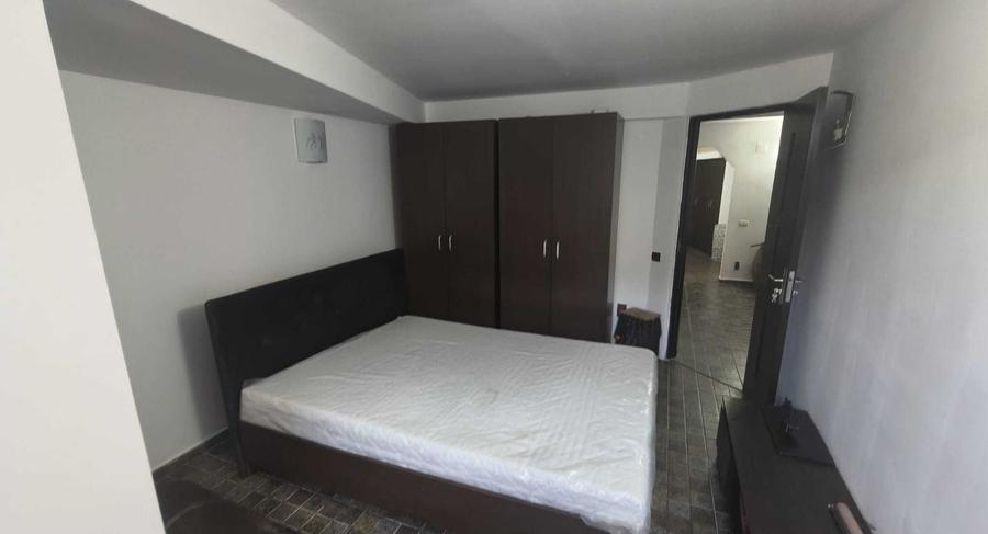 Apartament cu 2 camere semidecomandat în Steaua