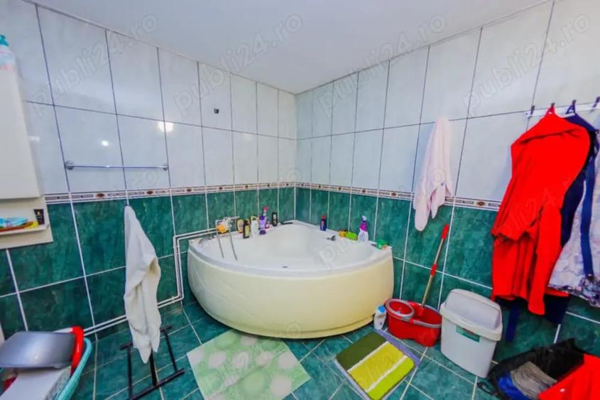 Casă cu 6 camere în Baia Sprie