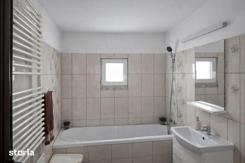 Apartament cu 3 camere decomandat, mobilat în Între Lacuri