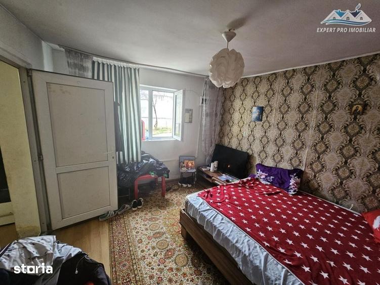 Casă cu 4 camere cu Teren 254 Mp în Giulești