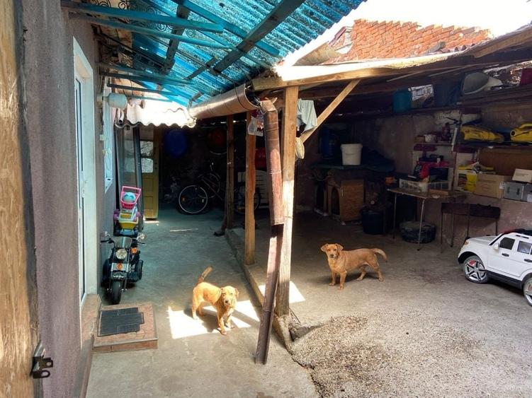 Casă cu 4 camere în Bujac