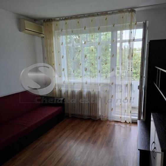 Apartament cu 2 camere semidecomandat în Tătărași