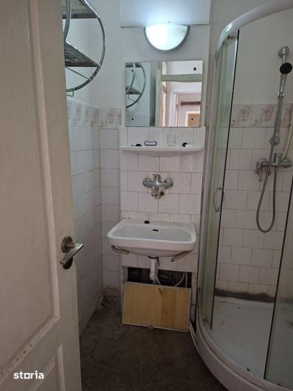 Apartament cu 4 camere decomandat în 1 Mai