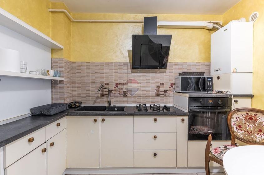 Apartament cu 3 camere semidecomandat în Valea Lupului