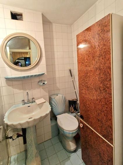 Apartament 3 camere, 2 băi, decomandat, etaj 2 - 6