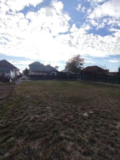 Teren de 800 mp, în Tăuții-Măgherăuș