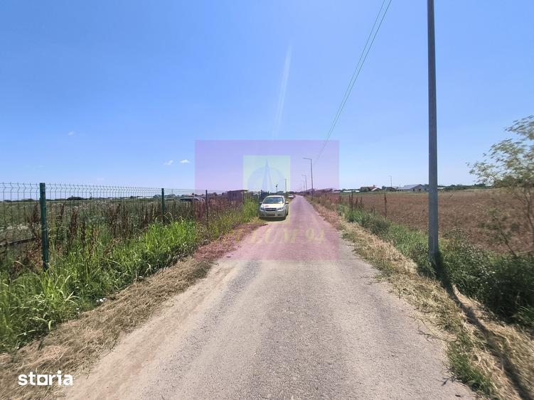 Teren de 582 mp, în Oinacu