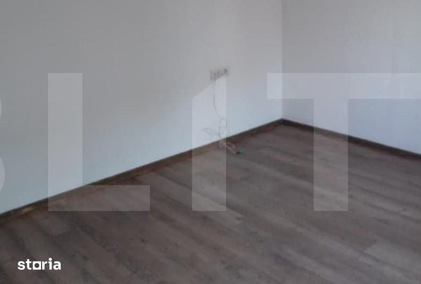 Spațiu comercial, de 13 mp, în Central