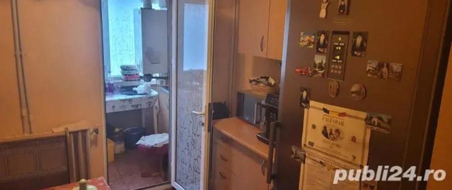 Apartament cu 2 camere semidecomandat în Inel II