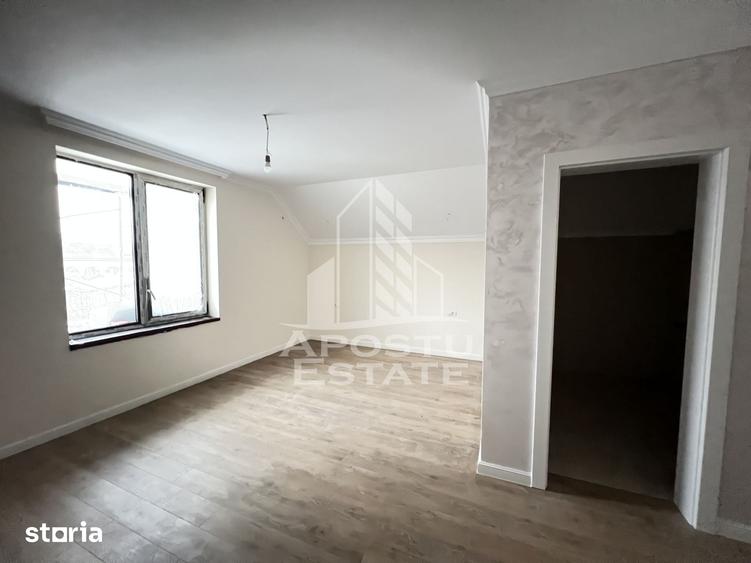 Casă cu 5 camere cu Teren 300 Mp în Giarmata