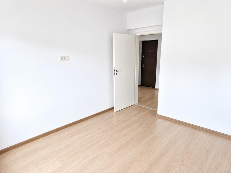 Apartament cu 2 camere semidecomandat în Sud