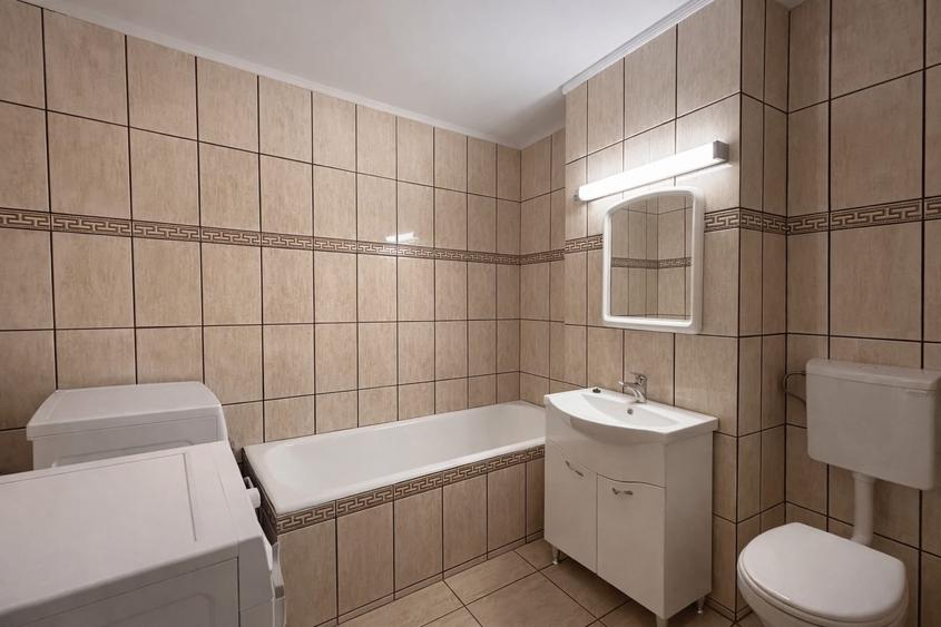 Apartament cu 2 camere semidecomandat, mobilat în Dacia