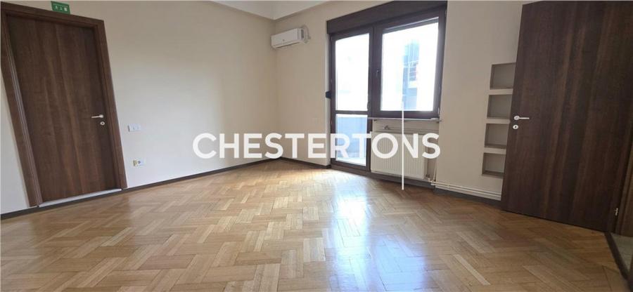 Apartament cu 5 camere decomandat în Ultracentral