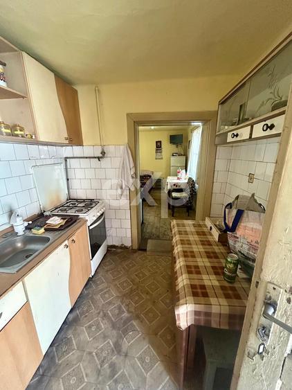 Casă individuală cu 7 camere cu Canalizare în Cuciulata