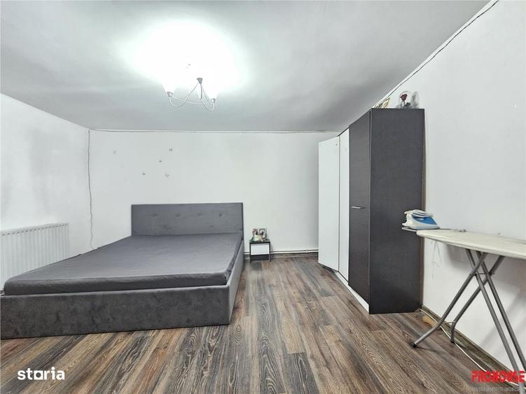Casă cu 4 camere în CFR