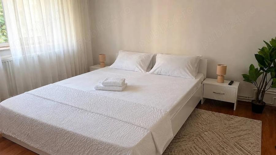 Apartament cu 2 camere decomandat în Micro IV