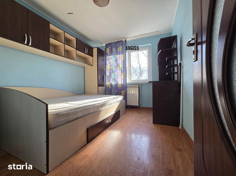 Apartament cu 3 camere în Spitalului