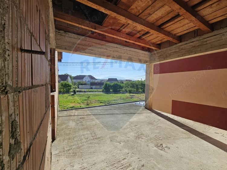 Casă cu 6 camere cu Teren 350 Mp în Central