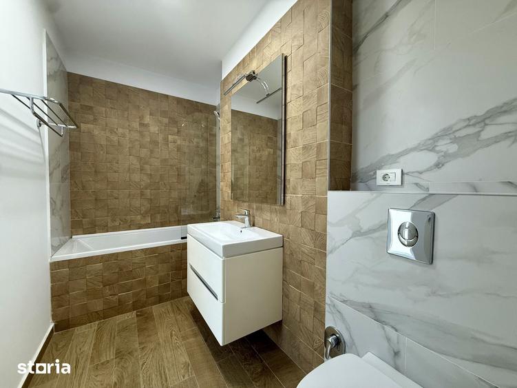 Casă cu 5 camere cu Teren 60 Mp în Central