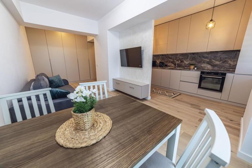 Apartament cu 2 camere decomandat, mobilat în Pipera
