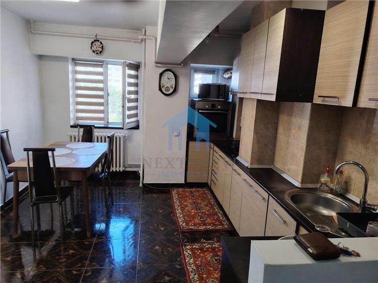 Apartament cu 3 camere decomandat în Mărăști