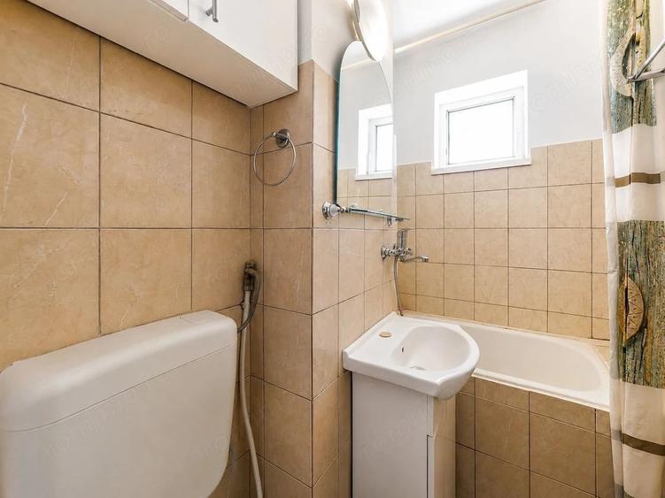 Apartament cu 2 camere decomandat în Trivale