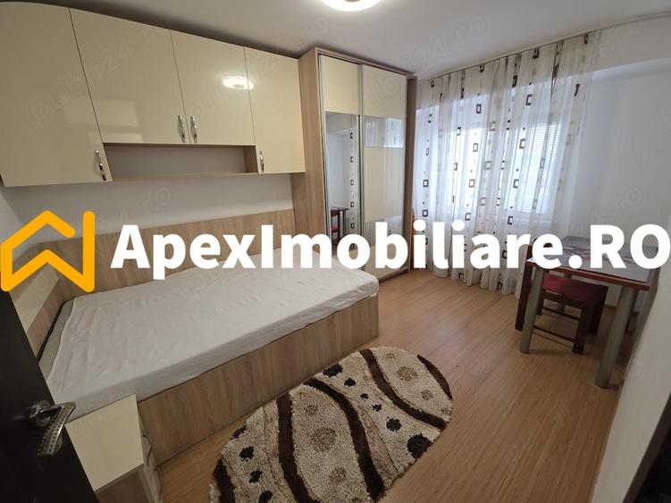 Apartament cu 3 camere decomandat, mobilat în Tineretului
