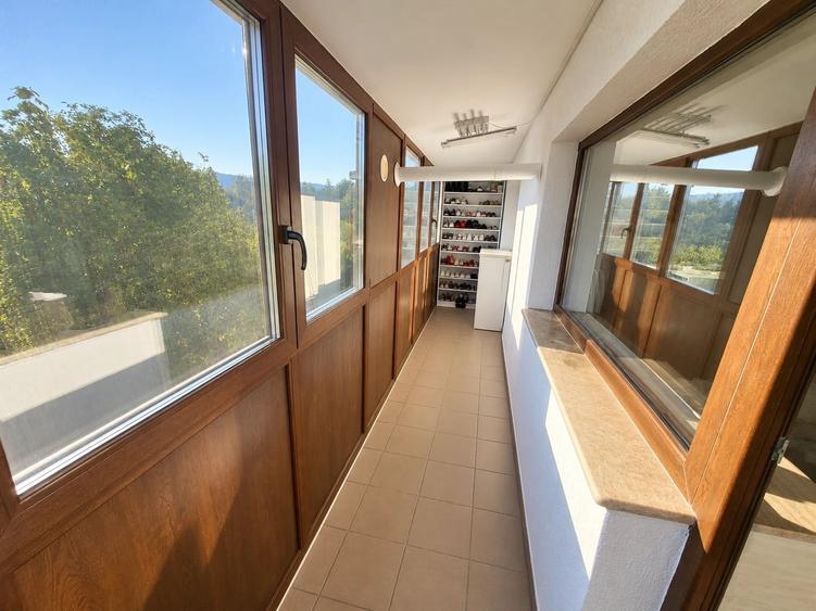Apartament cu 2 camere semidecomandat în Bucium