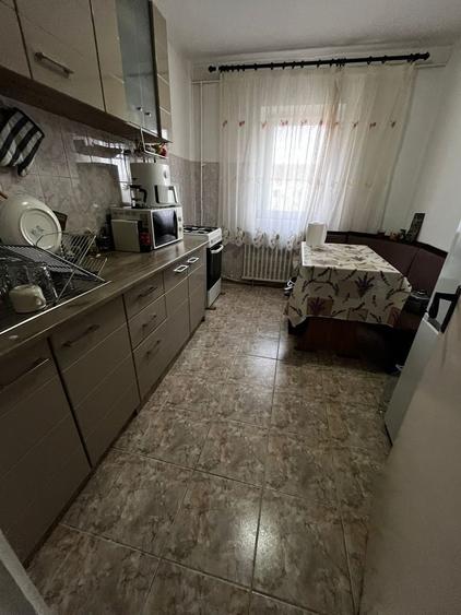 Apartament cu 2 camere semidecomandat în Olimpia-Stadion