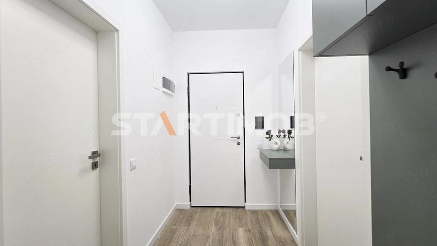 Apartament cu 2 camere decomandat în Tractorul