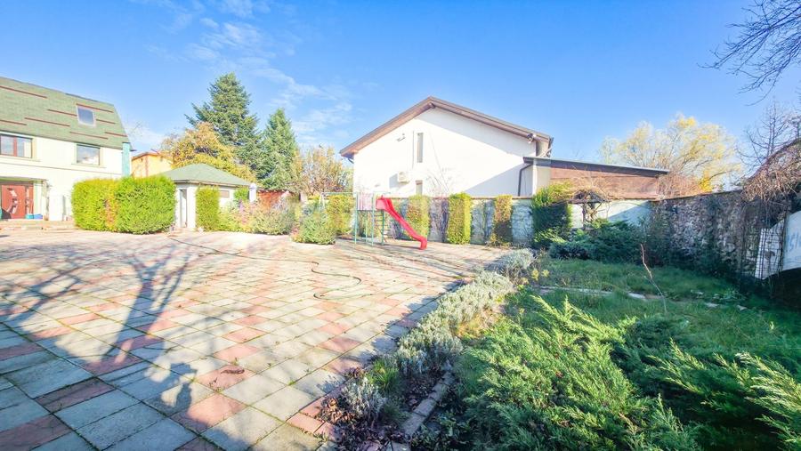 Proprietate specială, de 617 mp, în Alexandriei