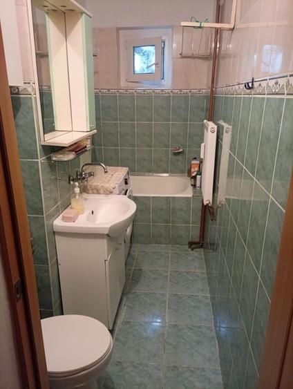 Apartament cu 2 camere nedecomandat în Malu Roșu