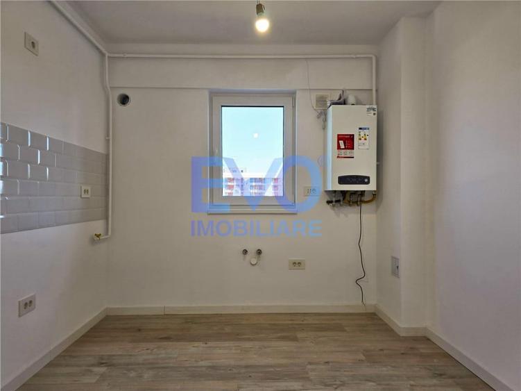 Apartament cu 2 camere decomandat în Galata