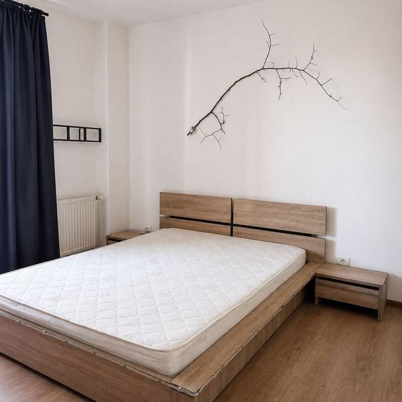 Apartament cu 3 camere decomandat în Aradului