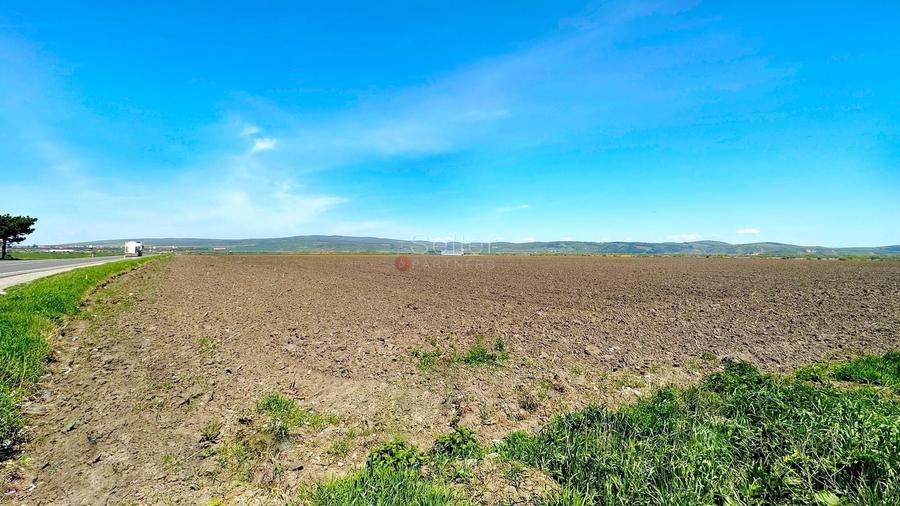 Teren Construcții intravilan de 60000 mp, în Feldioara