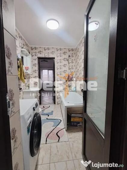 Casă cu 5 camere cu Teren 3000 Mp în Mânjești