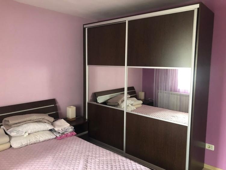 Vând apartament 3 camere decomandate faleza nord, constanța str. pescarilor nr. - 3