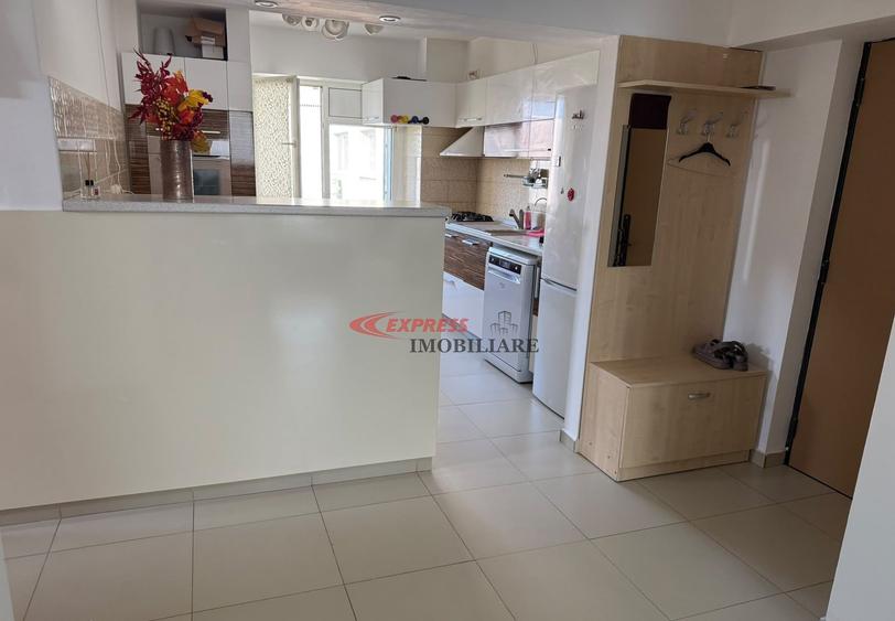 Apartament cu 3 camere decomandat în Dristor
