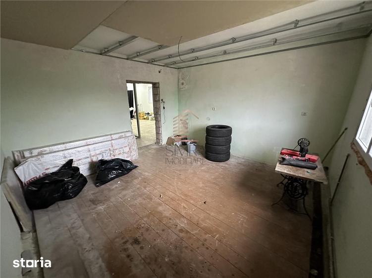 Casă cu 5 camere cu Teren 1000 Mp în Nojorid