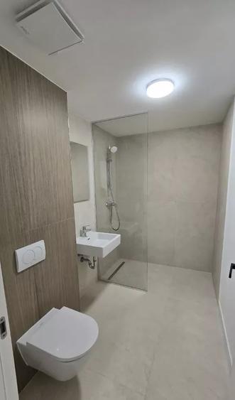 Garsonieră decomandată, mobilată în Jiului
