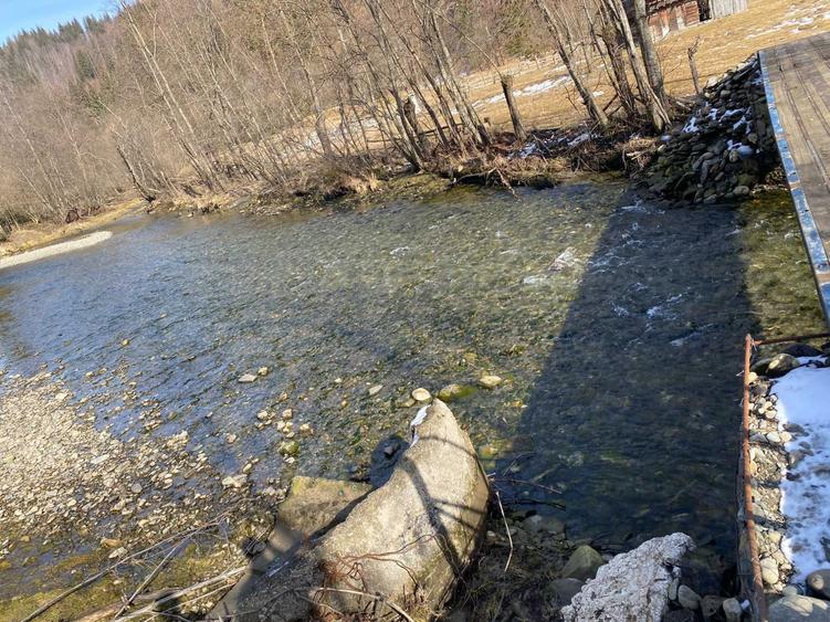 Teren de 2694 mp, în Sătic